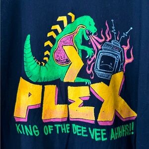 🦖Bundle 3/$15🦖Next Level Plex T shirt. Size XL.